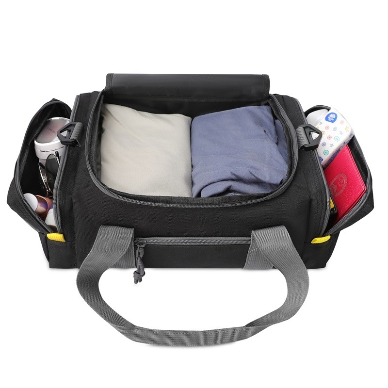 Un seul épaule lourd sac à dos de voyage porté sur 22 x 14 x 9 37 x 24 x 14 cm